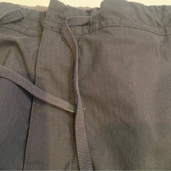 Rei Cooperative Outdoor Pants 38x32 - Picture 2 of 4